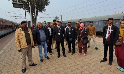 बिलासपुर स्टेशन व अकलतरा सेक्शन में चलाया गया मजिस्ट्रेट टिकट चेकिंग अभियान