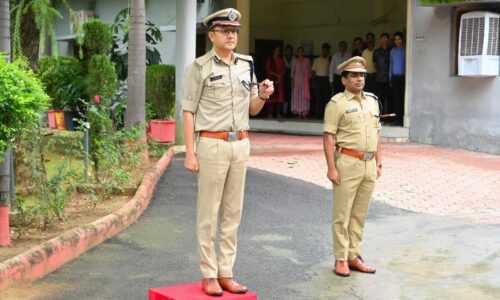 नवपदस्थ पुलिस महानिरीक्षक डॉ. आनंद छाबड़ा द्वारा किया गया पदभार ग्रहण