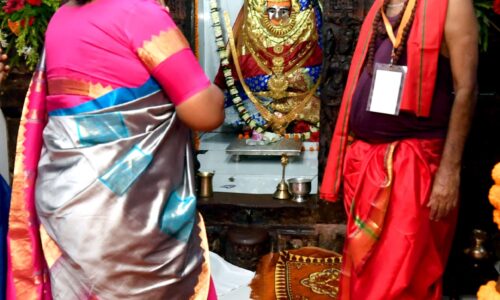 राष्ट्रपति द्रौपदी मुर्मु ने रतनपुर में आदिशक्ति माँ महामाया देवी के दर्शन किए    