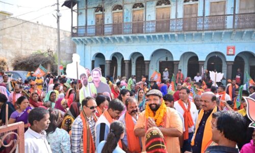 कोटा विधानसभा: जन समर्थन मांगने निकले भाजपा प्रत्याशी का लोगों ने किया जोरदार स्वागत