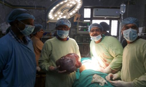 सिम्स में डॉक्टरों ने एक बड़ा सफल ऑपरेशन करके महिला की जान बचाई