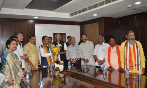नव निर्वाचित लोक सभा सदस्यों के सम्मान में मुख्यमंत्री विष्णुदेव साय ने रात्रिभोज का किया आयोजन
