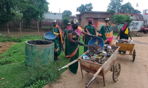 गांवों में चलाया जा रहा स्वच्छता अभियान