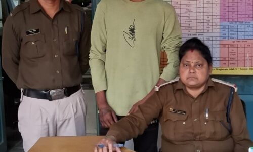 चाकू से लोगों को डराने वाले को कोतवाली पुलिस ने घेराबंदी कर पकडा