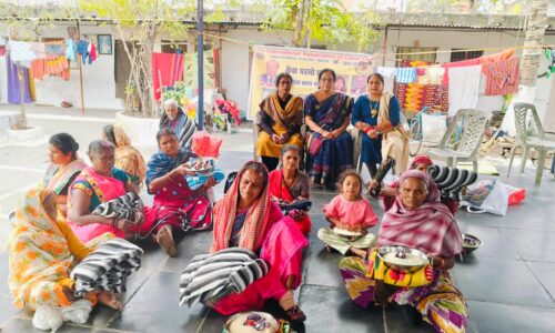 लायंस क्लब वसुंधरा ने मकर संक्रांति पर कुष्ठ रोगियों की बस्ती ब्रह्म आश्रम में किया सेवा कार्य