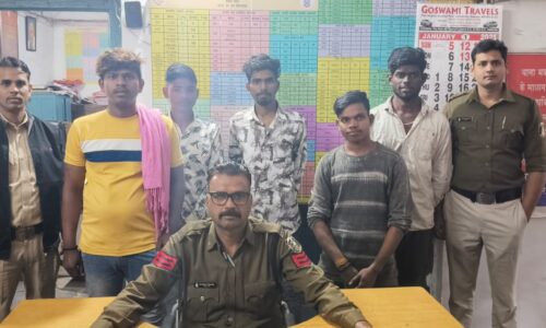 सूर्या हॉटल के पास जुआ खेल रहे जुआरियों को कोतवाली पुलिस ने पकड़ा