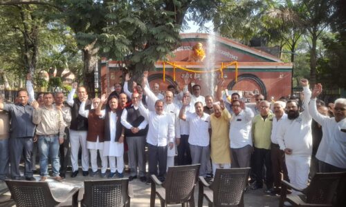 शहीद हेमू कालानी की 82 वीं पुण्यतिथि पर दी गई पुष्पांजलि